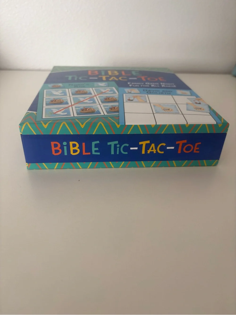 Barbour Bible Tic-Tac-Toe Game - Blue & Teal 4+
